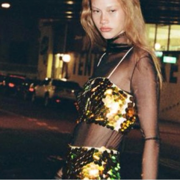 ZARA GOLD SEQUINS CROP TOP WITH SPAGHETTI STRAPS - Picture 4 of 7